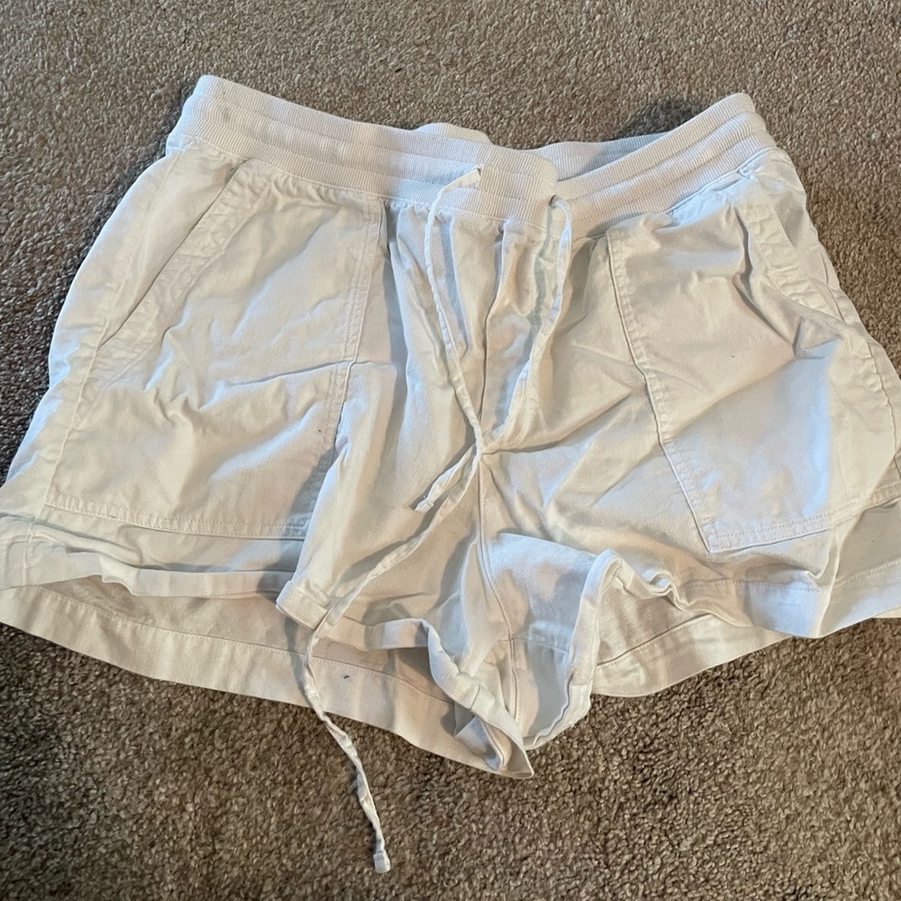 GAP linen shorts
